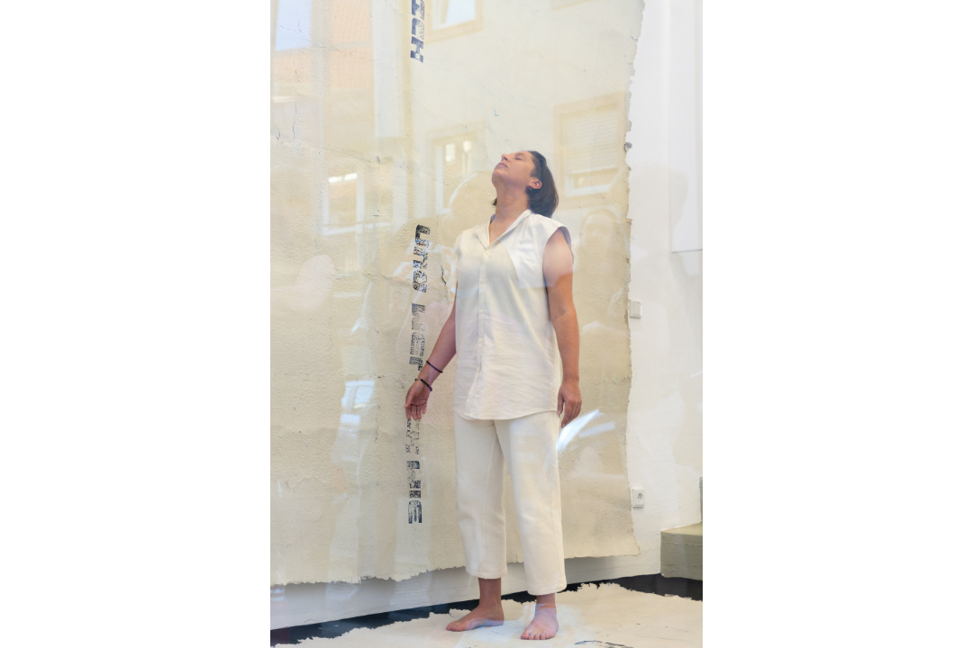 Schwerelos-performance copyright Jana Buch