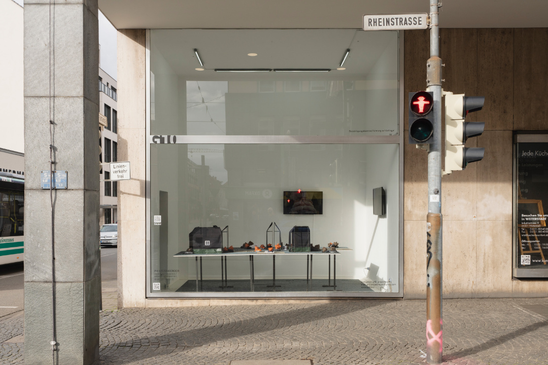 object permanence/ velocity of inhalation copyright Nils Heck